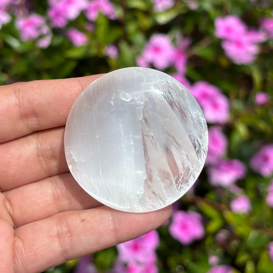 Selenite Round Palm Stone